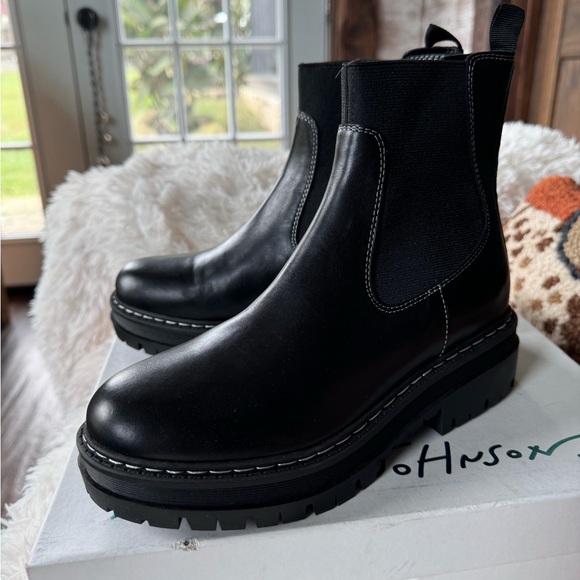 Marc Fisher leather weather resistant boots - Picture 3 of 5